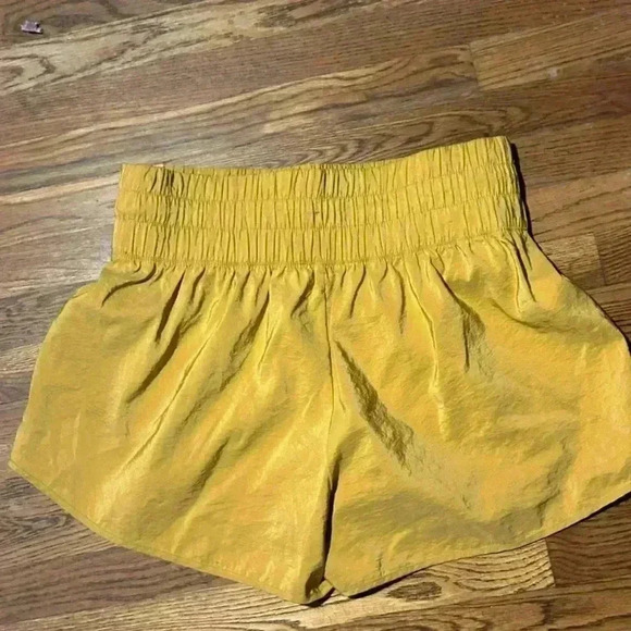 Champion Gold High Waisted Running Workout Shorts, Size‎ XL - Picture 5 of 5